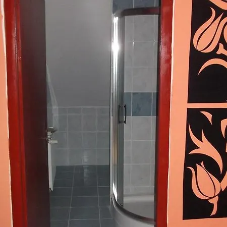Guest house Gesztenyes Vendeghaz *