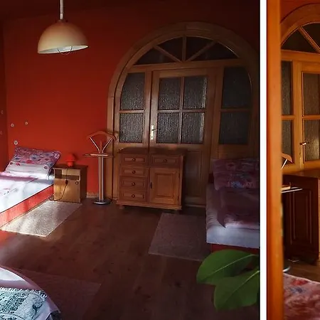 Guest house Gesztenyes Vendeghaz *